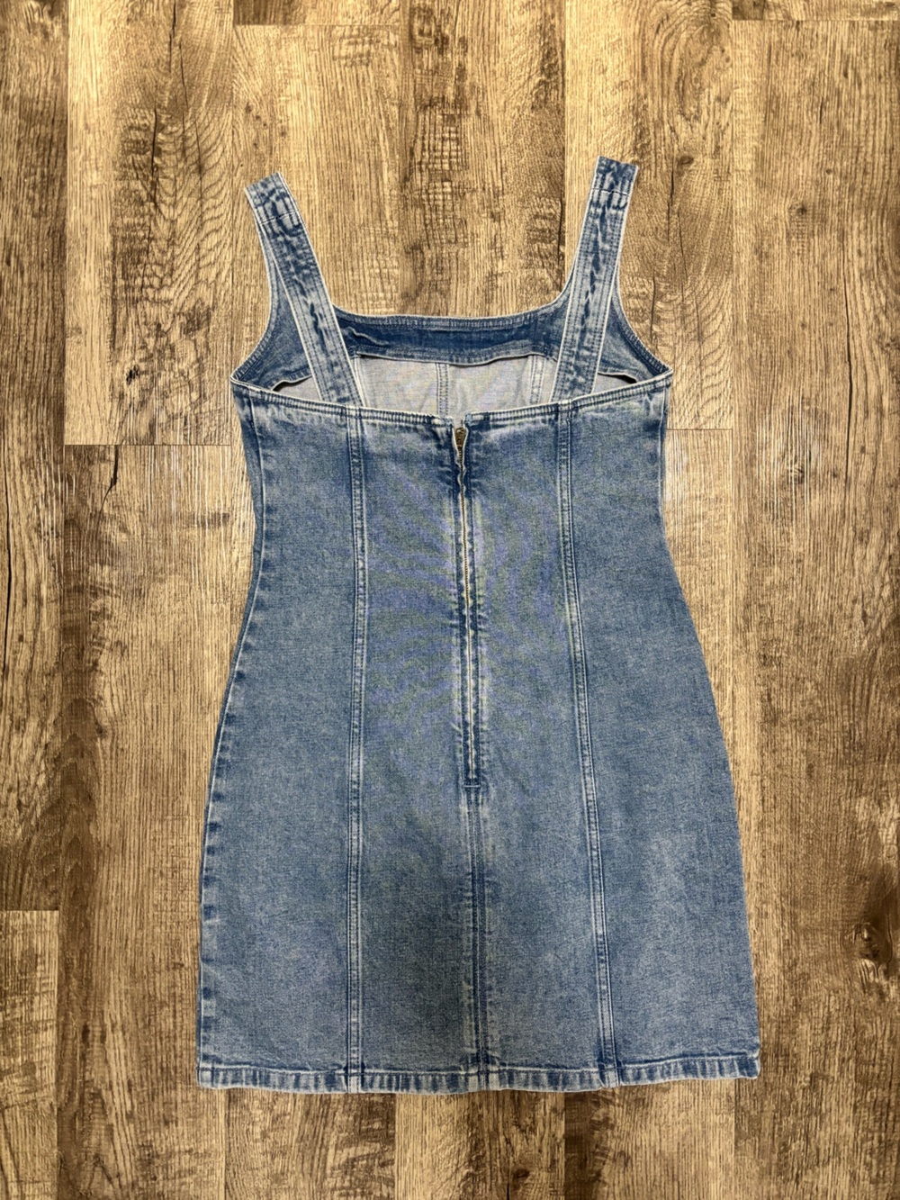 Abercrombie & Fitch Light Wash Denim Dress - Picture 2 of 3